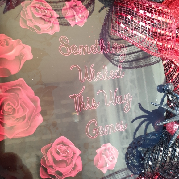 Black and Red Halloween Wreath - Picture 3 of 3